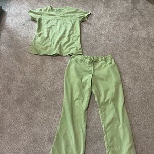 Womens sz M Greys Anatomy Scrub Set